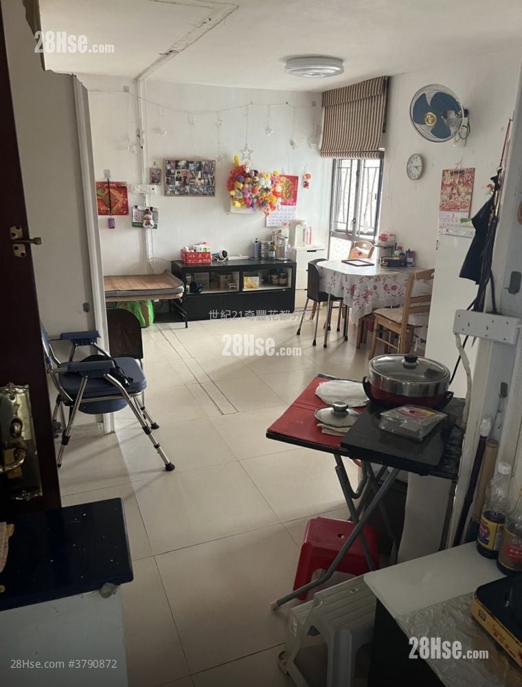 Tak Nga Court Sell 1 Bedroom , 1 Bathroom 489 ft²