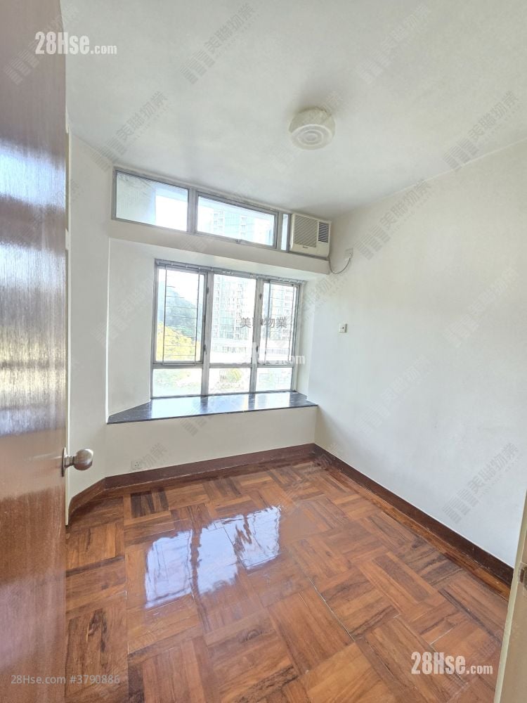 Laguna City Sell 2 Bedrooms 517 ft²