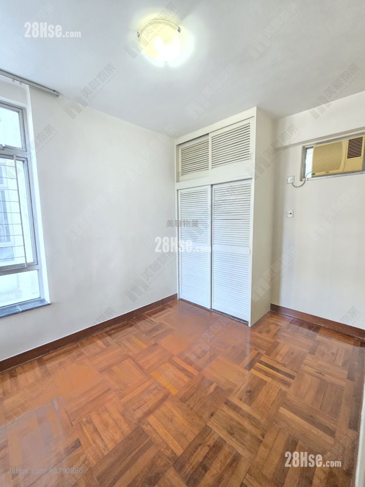 Laguna City Sell 2 Bedrooms 517 ft²