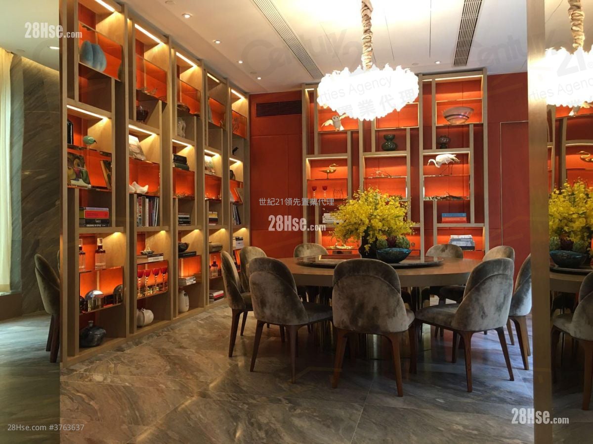 Homantin Hillside Sell 3 Bedrooms , 2 Bathrooms 735 ft²