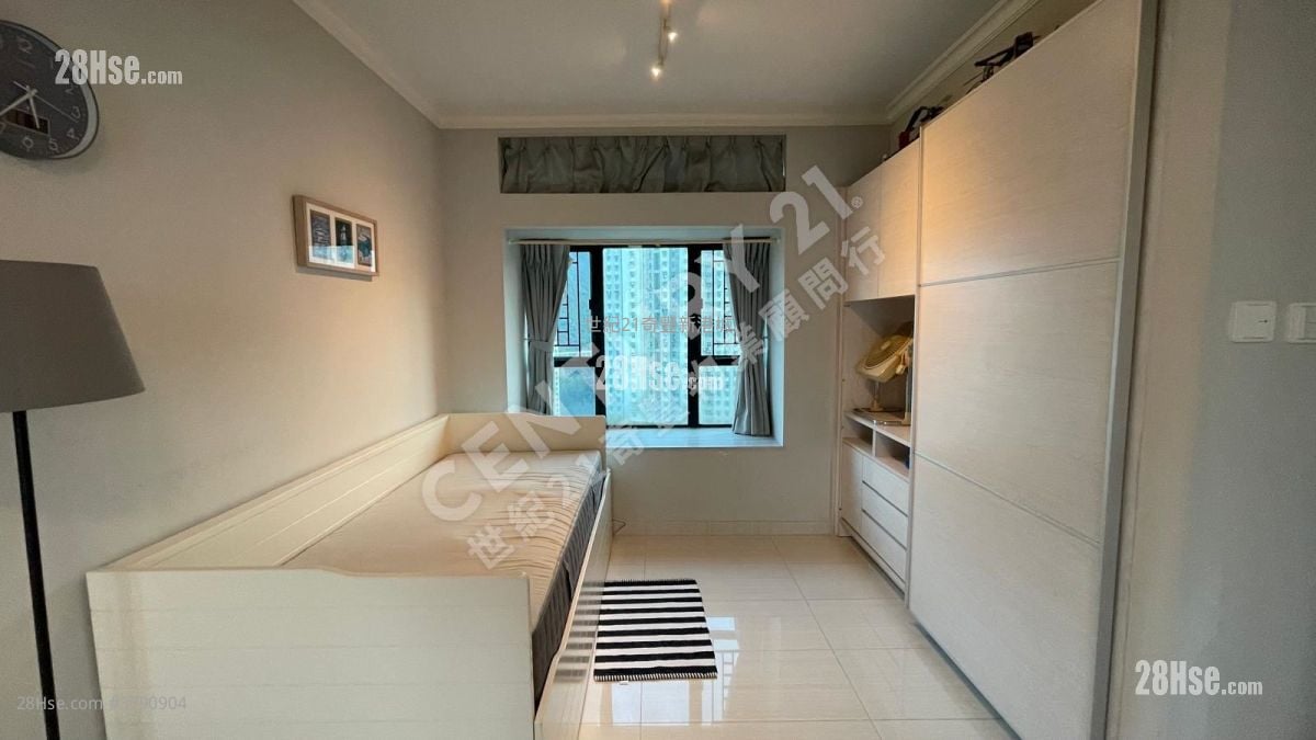 Villa Athena Sell 2 Bedrooms , 2 Bathrooms 727 ft²