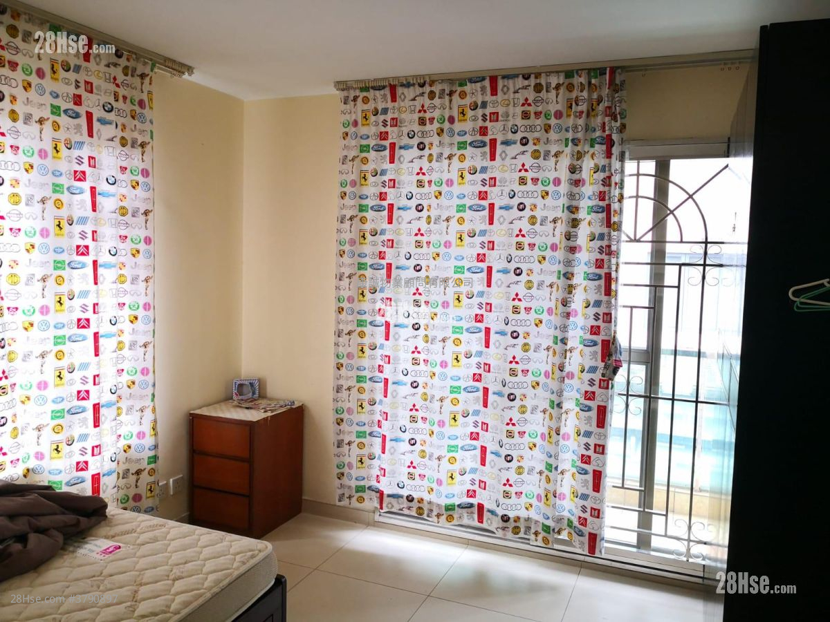 Shek Wu Tong Sell 5+ Bedrooms , 4 Bathrooms