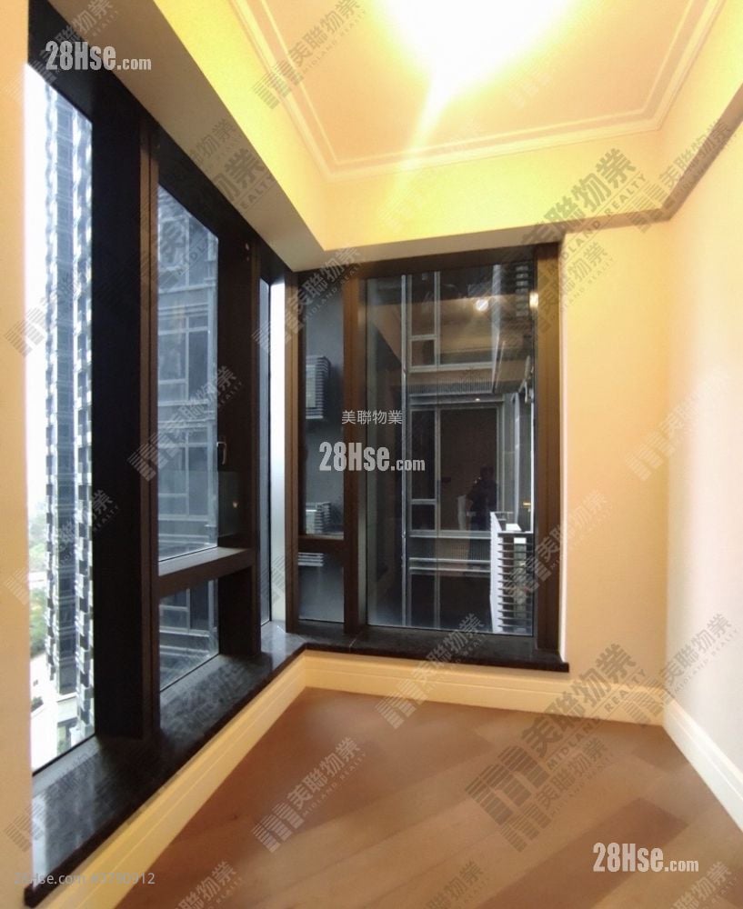 Eden Manor Rental 1,108 ft²