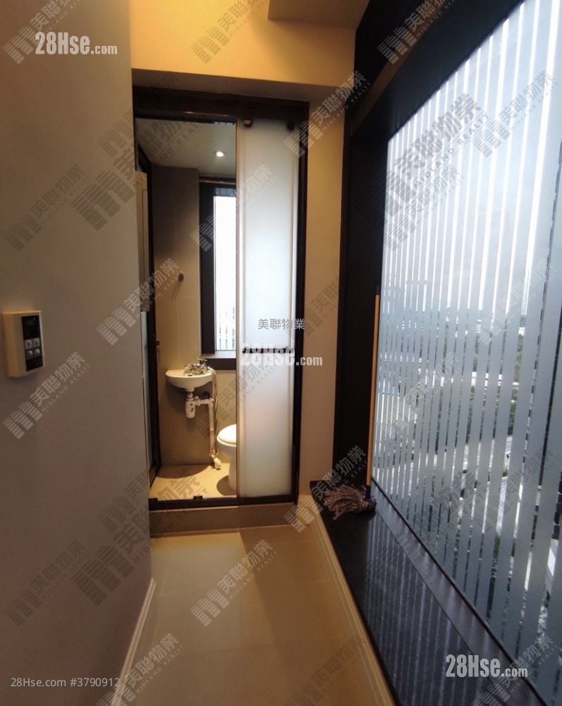 Eden Manor Rental 1,108 ft²