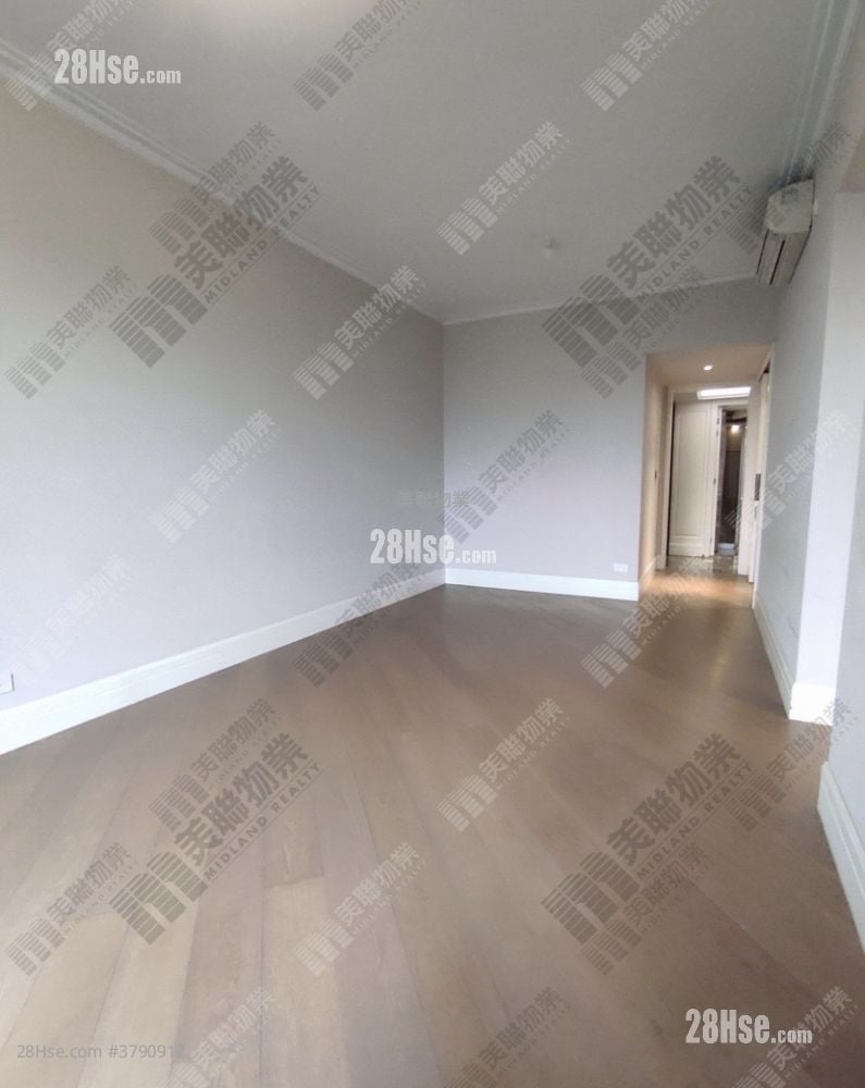 Eden Manor Rental 1,108 ft²