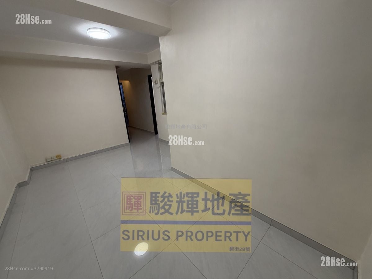 King's Mansion Rental 2 Bedrooms , 1 Bathroom 438 ft²