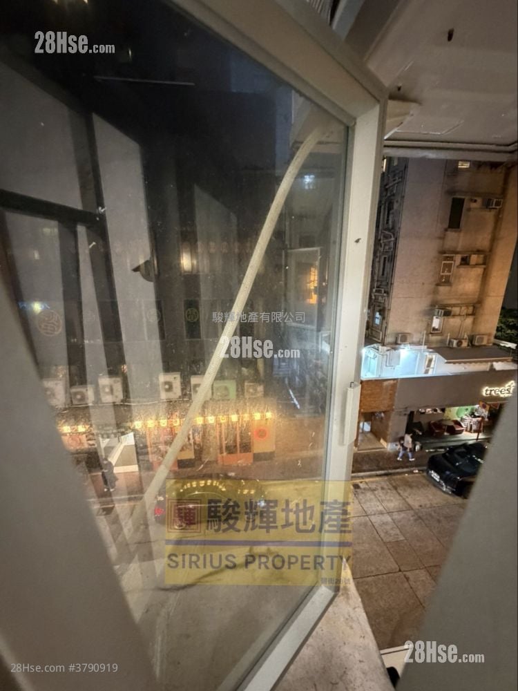 King's Mansion Rental 2 Bedrooms , 1 Bathroom 438 ft²