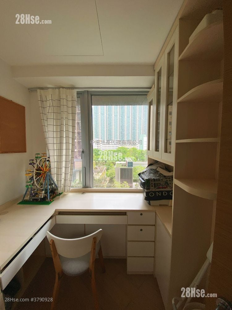 Century Link Rental 2 Bedrooms , 2 Bathrooms 484 ft²