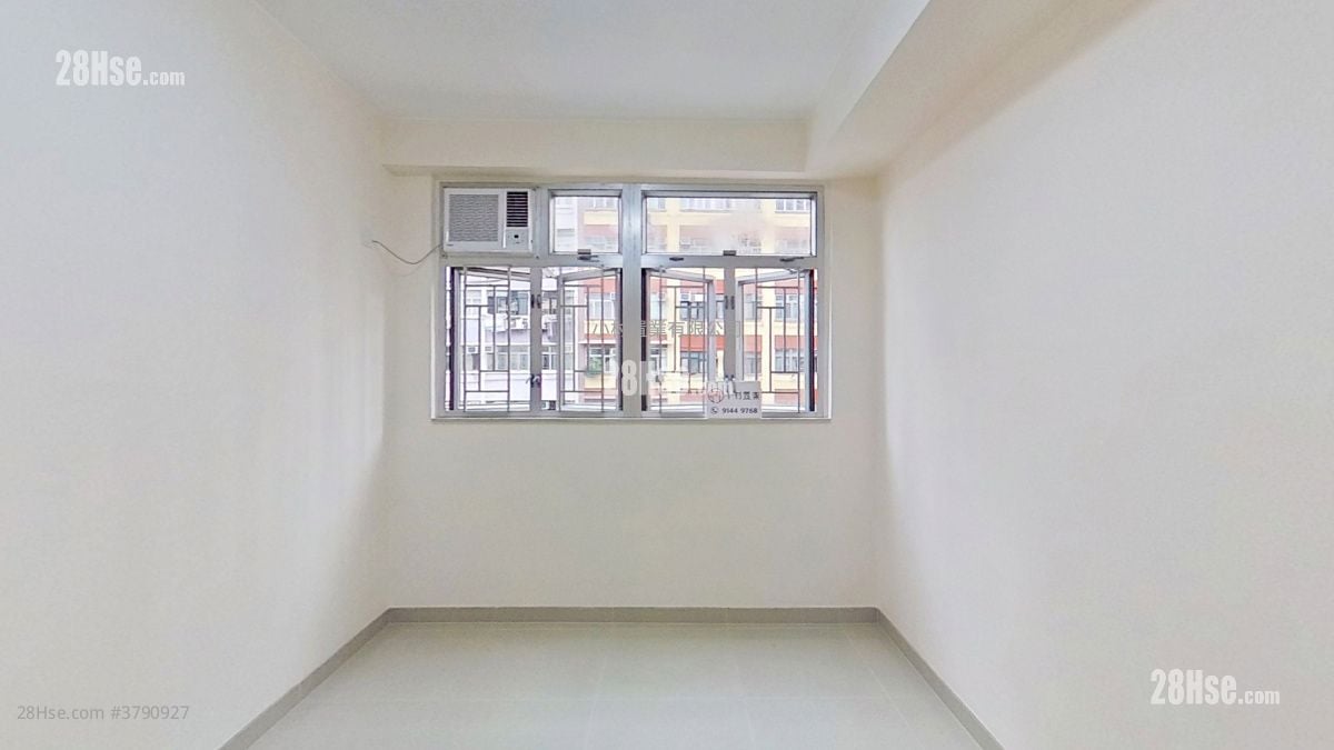 master room: 98-100 Cheung Sha Wan Road Rental 2 Bedrooms , 1 Bathroom 526 ft²