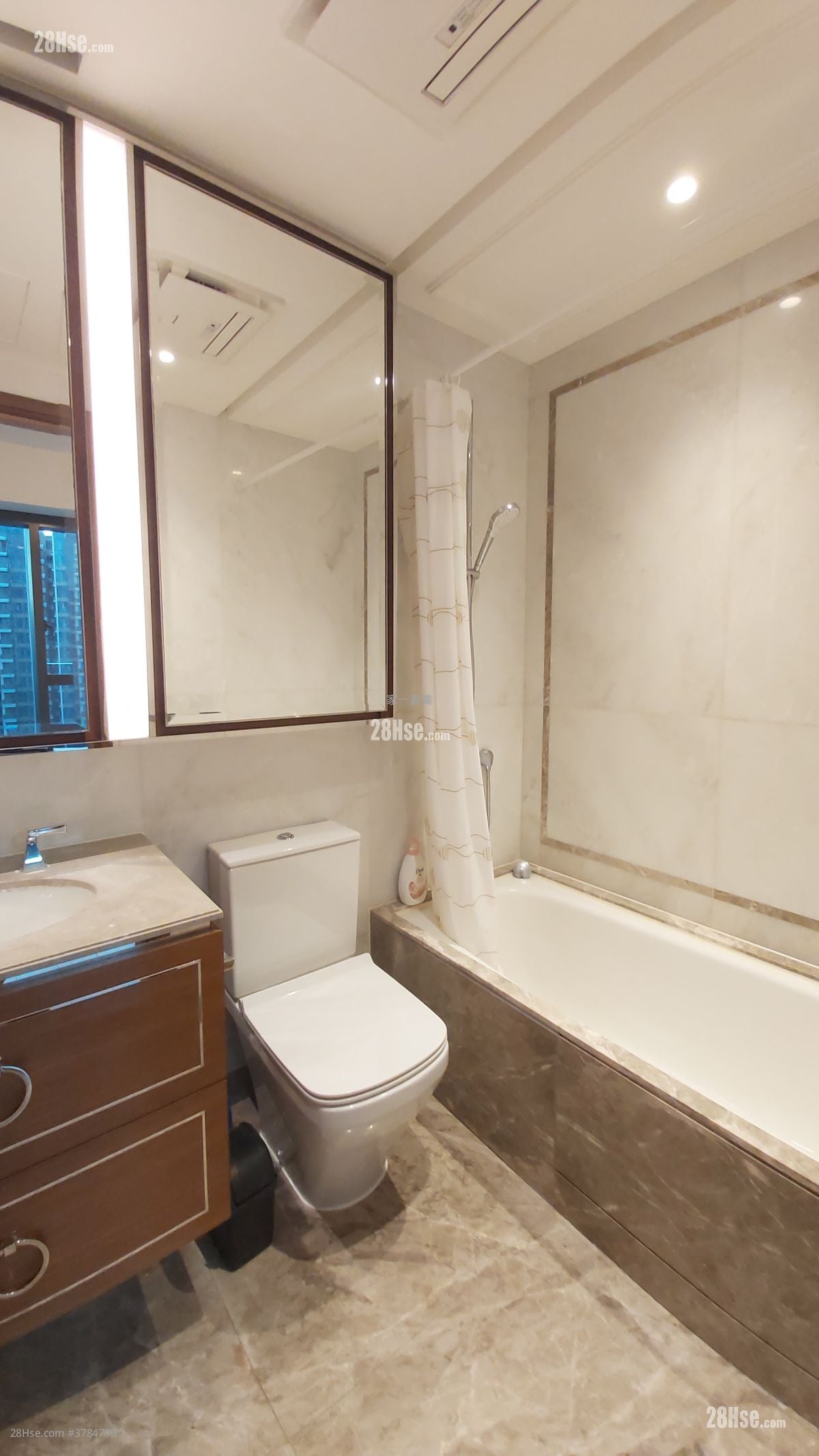 One Homantin 租盘 1 房 , 1 浴室 405 平方尺