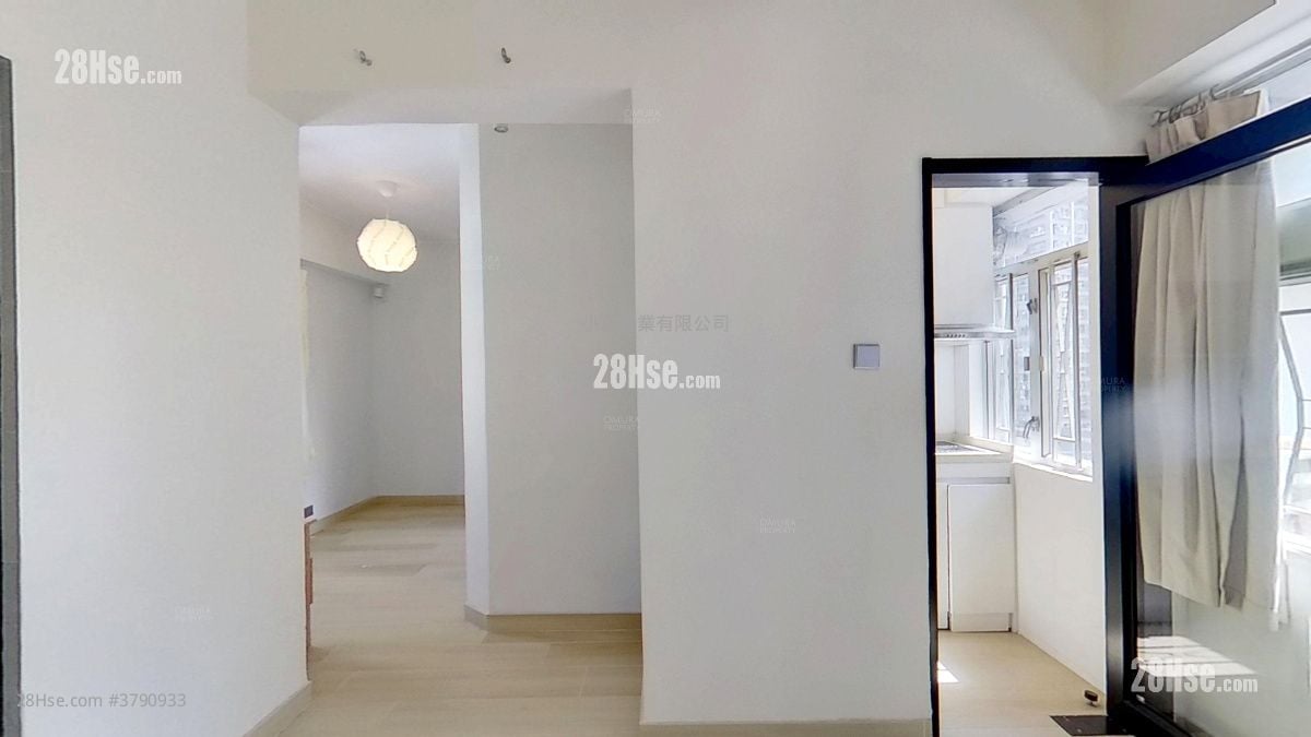 living room: Island Building Rental 1 Bedroom , 1 Bathroom 294 ft²