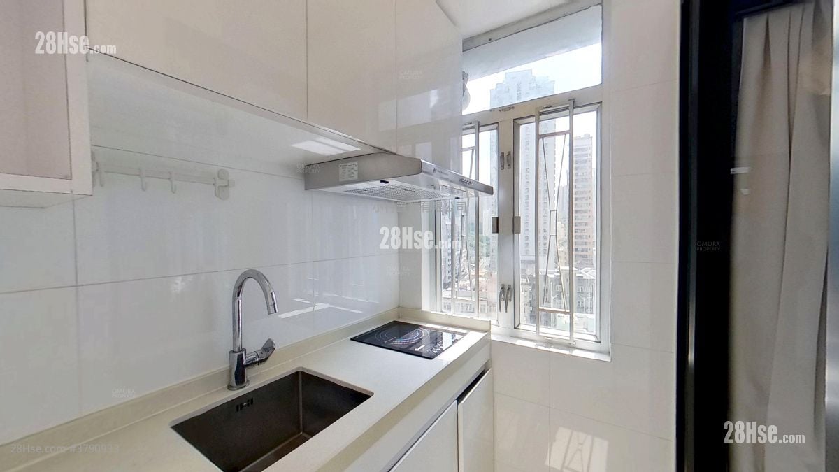 living room: Island Building Rental 1 Bedroom , 1 Bathroom 294 ft²