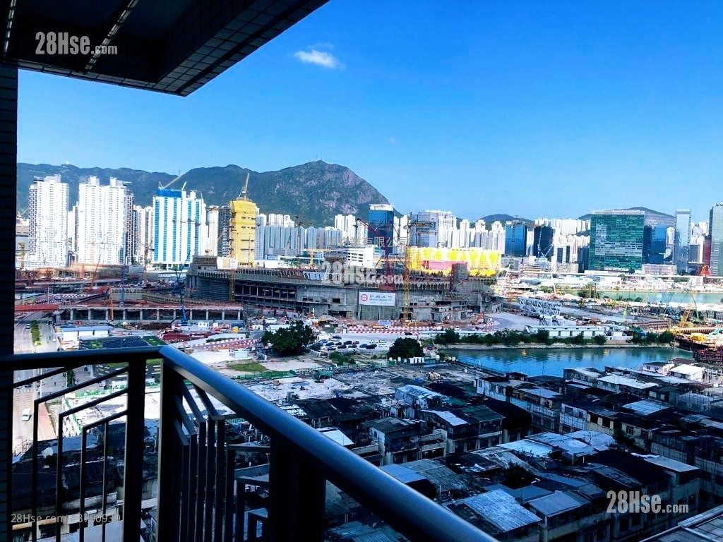 Grand Waterfront Sell 2 Bedrooms , 1 Bathroom 360 ft²