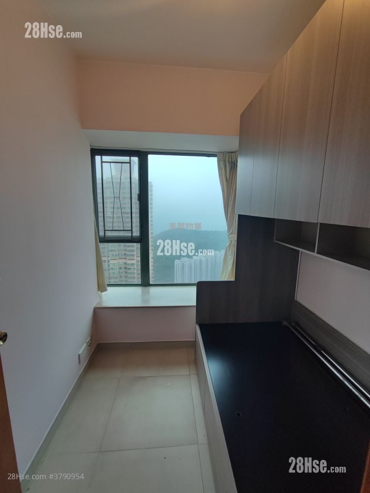 Island Resort Sell 2 Bedrooms , 1 Bathroom 455 ft²