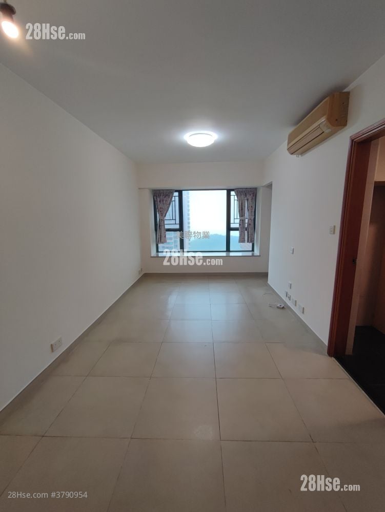 Island Resort Sell 2 Bedrooms , 1 Bathroom 455 ft²