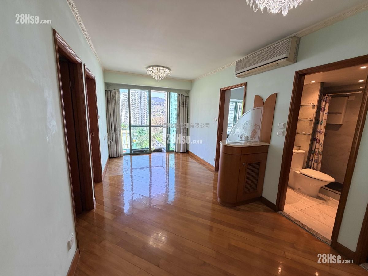 La Fontaine Sell 3 Bedrooms 532 ft²