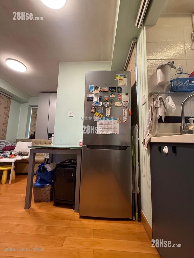 Full Wing Building Sell Studio , 1 Bathroom 201 ft²