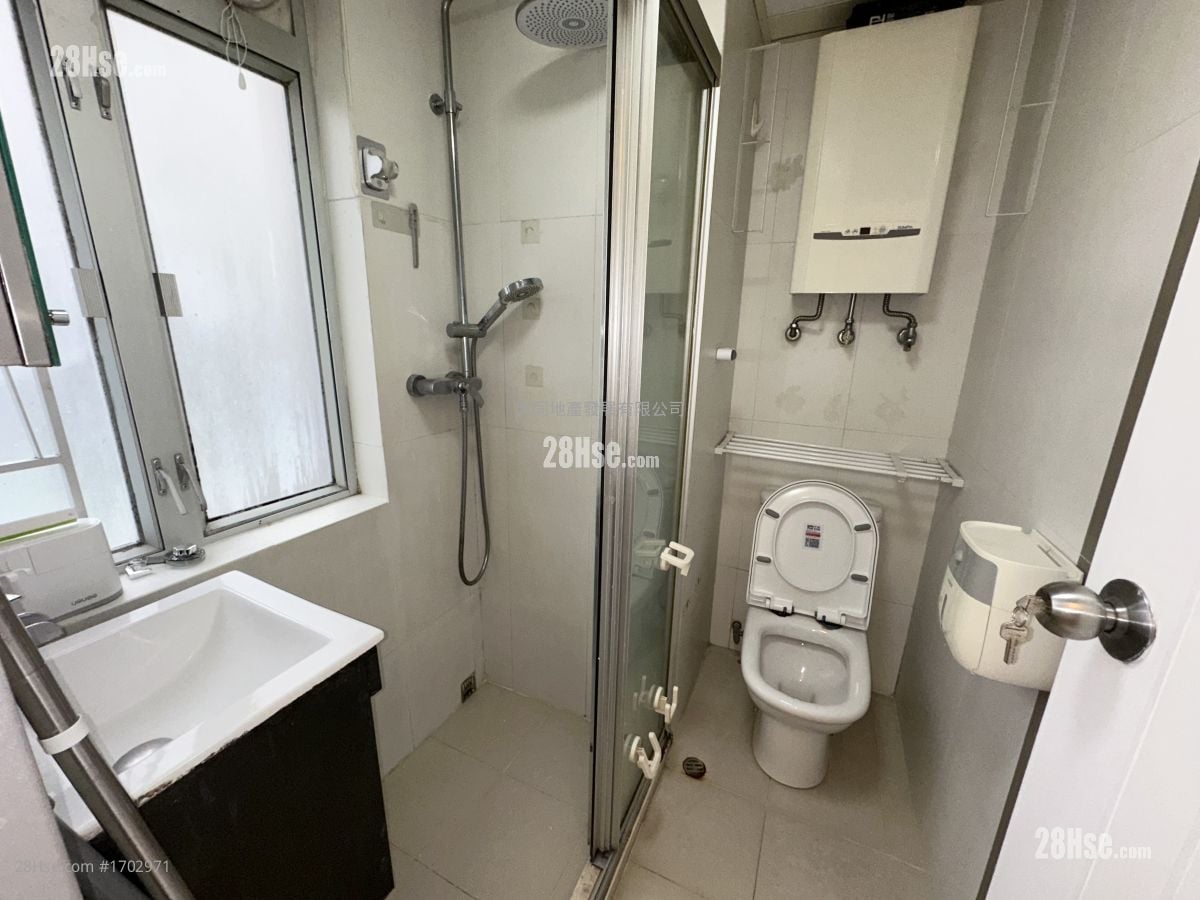 Yau Lee Building Rental 2 Bedrooms 323 ft²