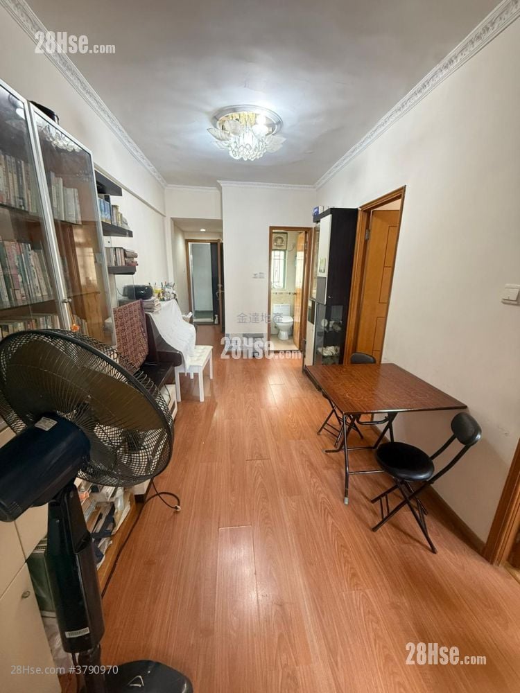 定安大厦 售盘 3 房 , 2 浴室 461 平方尺