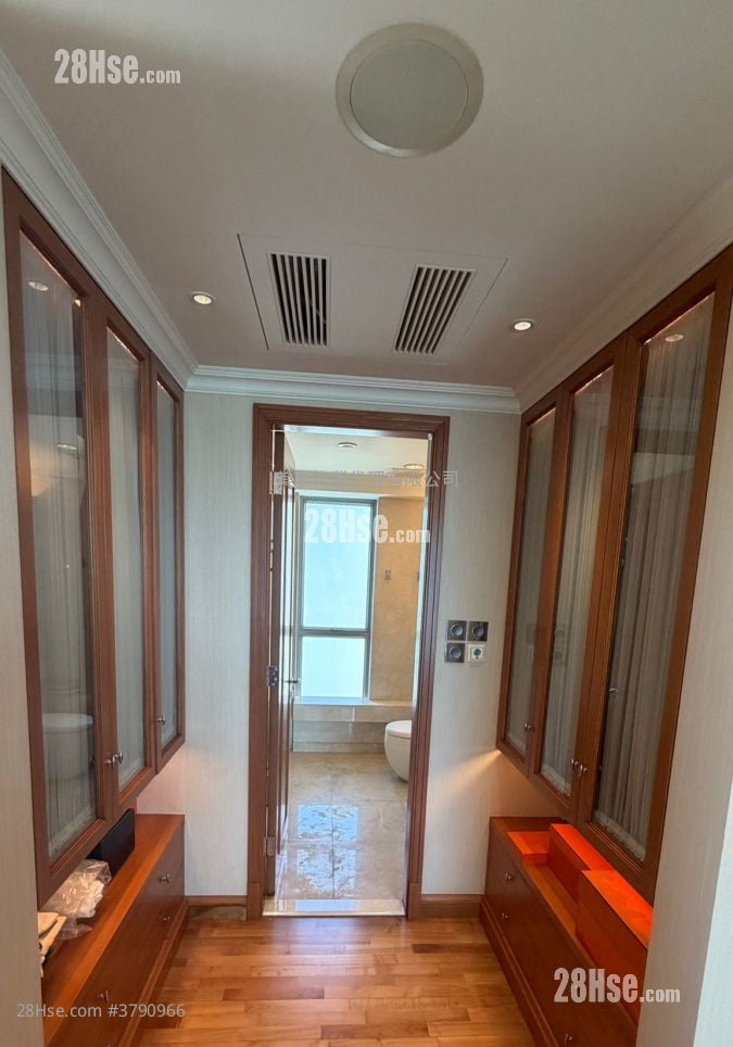 毕架山峰 售盘 4 房 , 3 浴室 1,459 平方尺