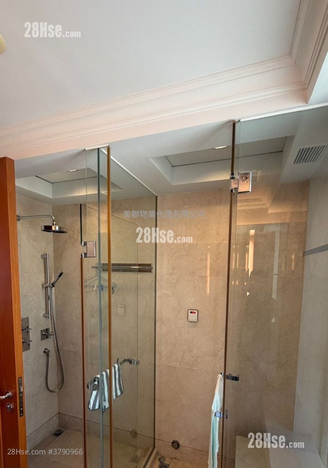 毕架山峰 售盘 4 房 , 3 浴室 1,459 平方尺