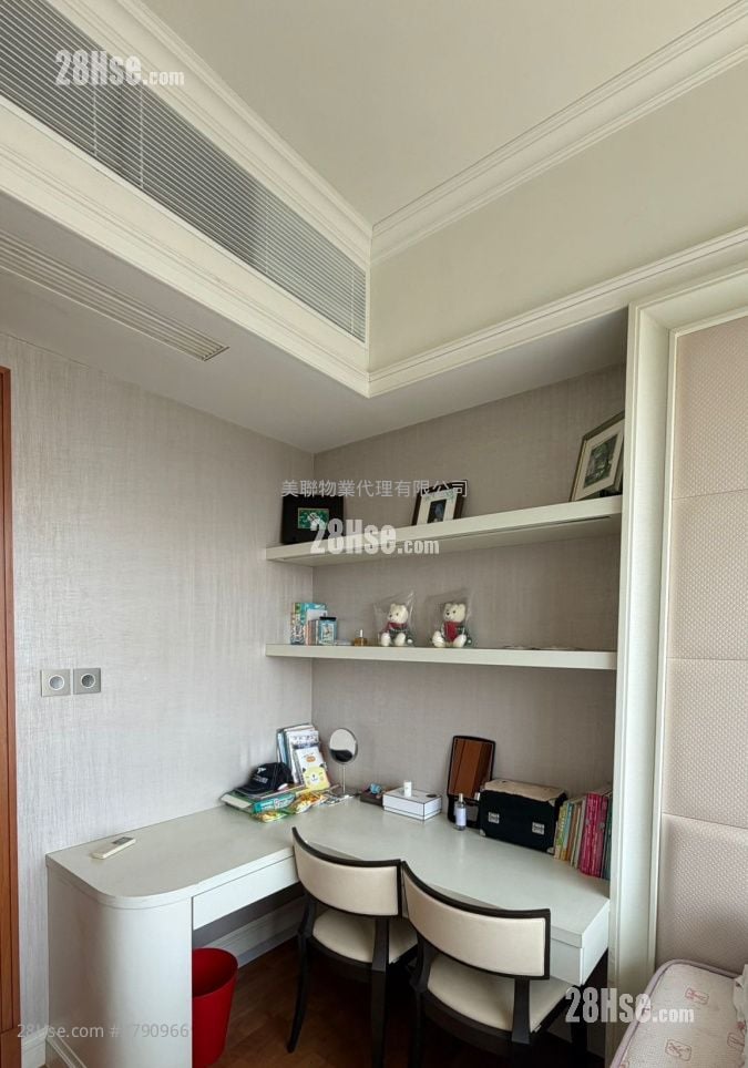 毕架山峰 售盘 4 房 , 3 浴室 1,459 平方尺