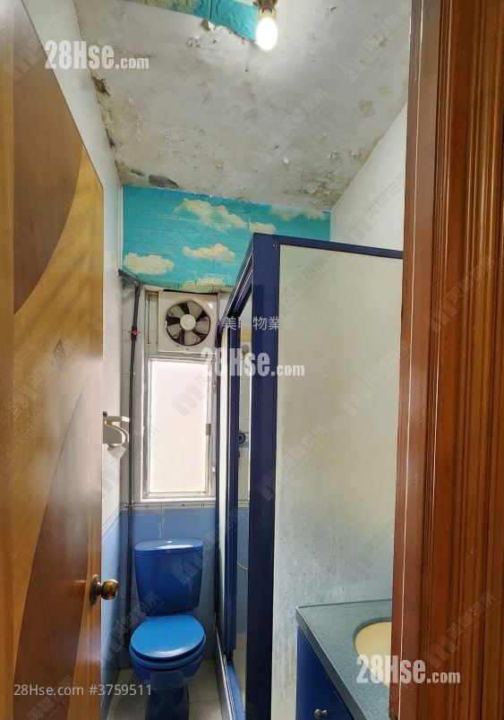 Shui King Building Sell 2 Bedrooms , 1 Bathroom 341 ft²