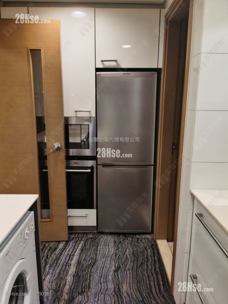 Yoho Midtown Rental 1,029 ft²