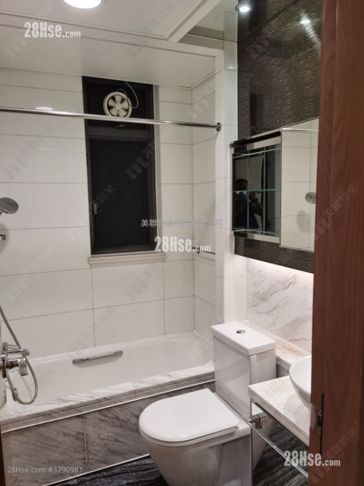 Yoho Midtown Rental 1,029 ft²