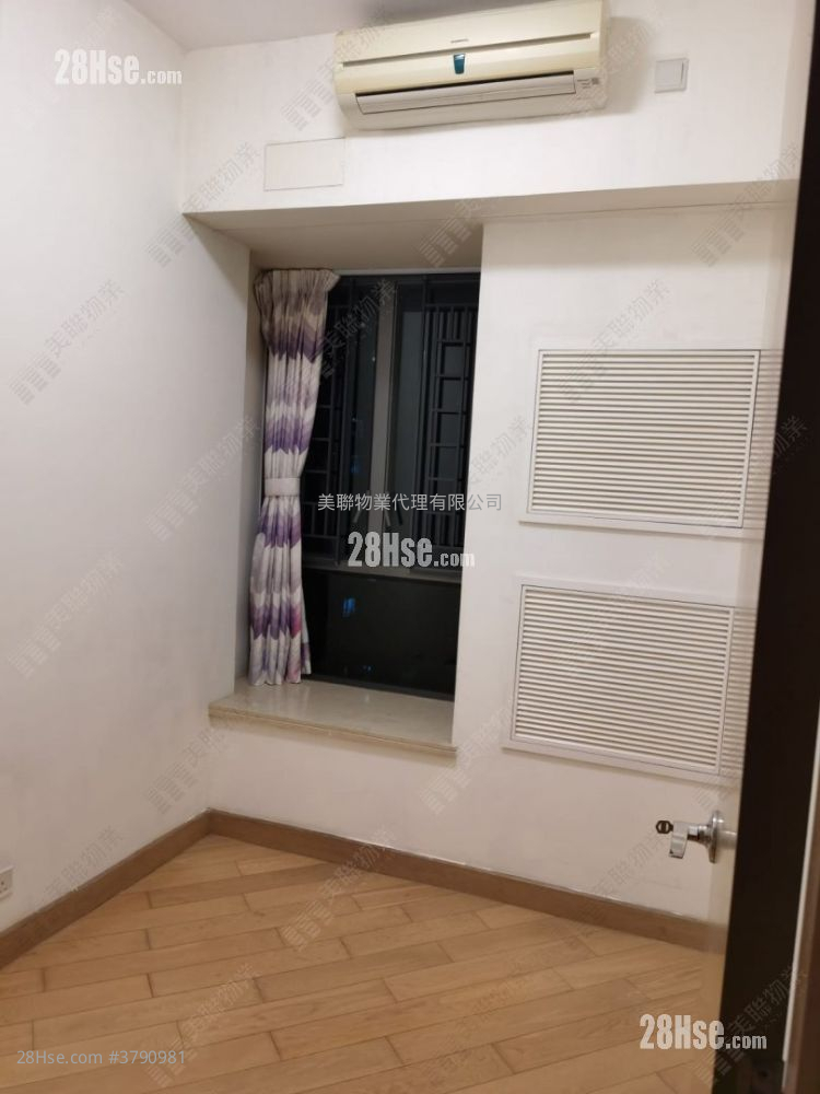 Yoho Midtown Rental 1,029 ft²