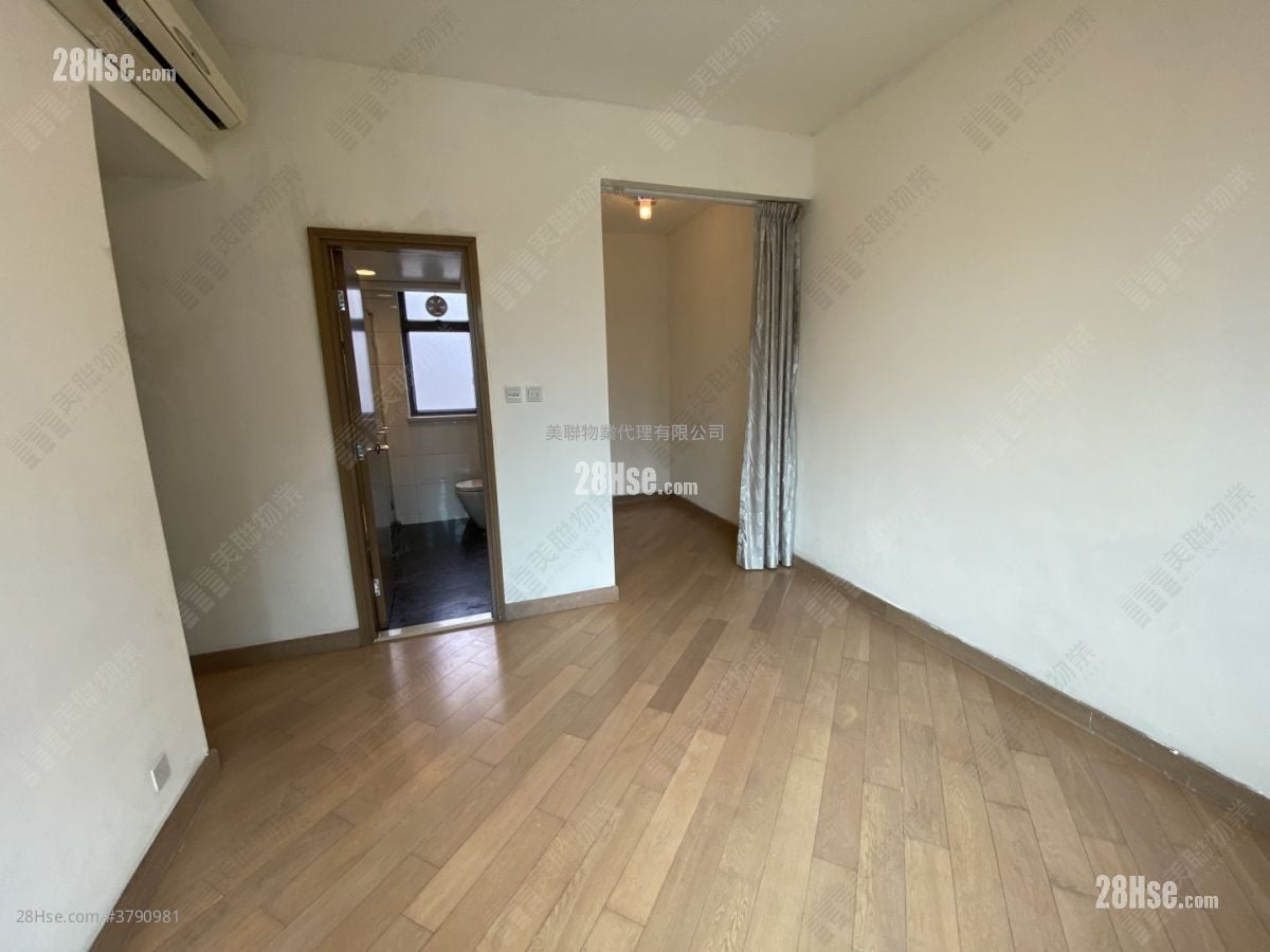 Yoho Midtown Rental 1,029 ft²