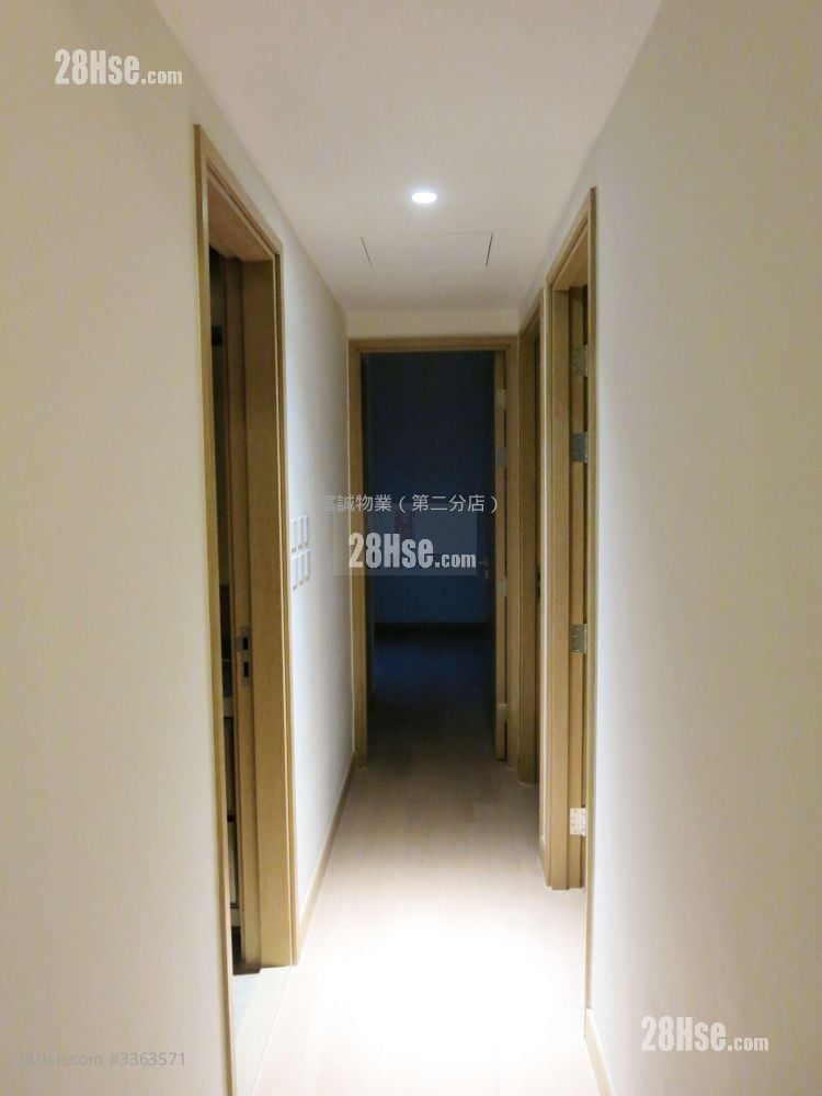 Peninsula East 租盘 3 房 , 2 浴室 874 平方尺