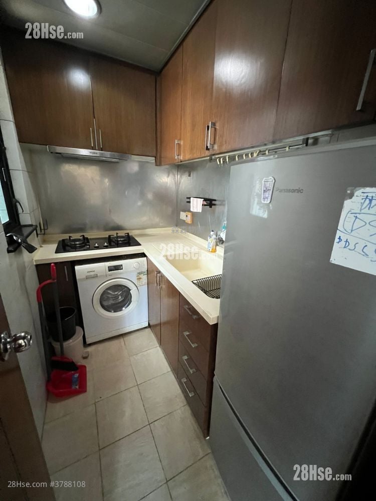 御皇台 租盘 2 房 , 1 浴室 379 平方尺