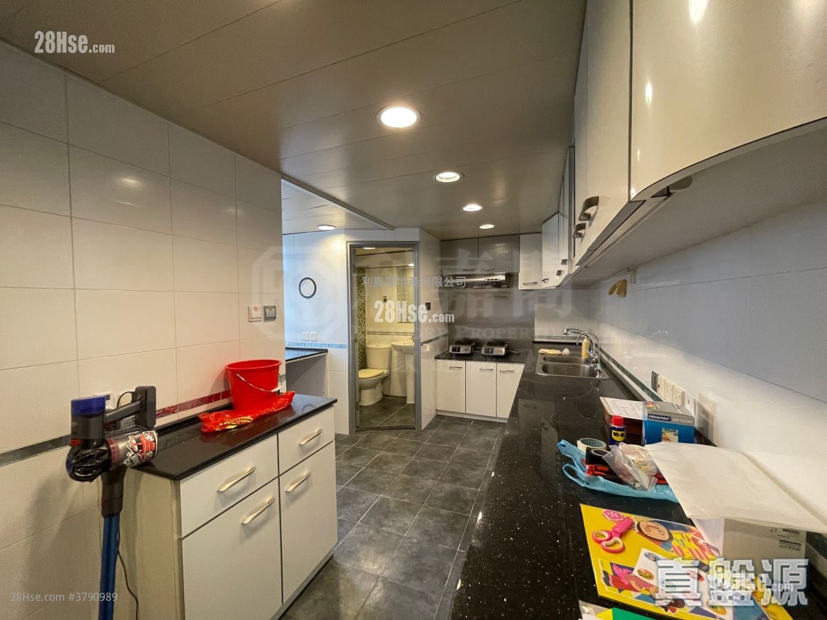 City Garden Sell 2 Bedrooms , 3 Bathrooms 1,226 ft²