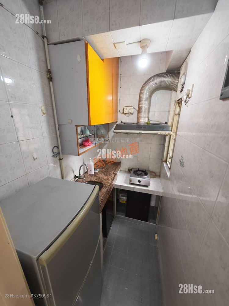 康辉大厦 售盘 271 平方尺