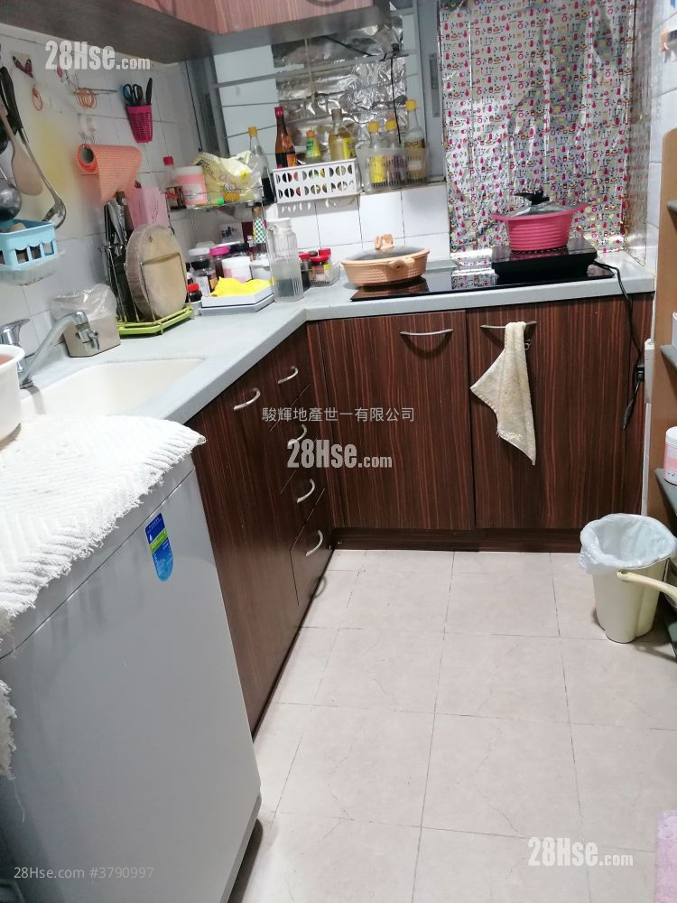 Tsimshatsui Mansion Sell 3 Bedrooms , 2 Bathrooms 742 ft²