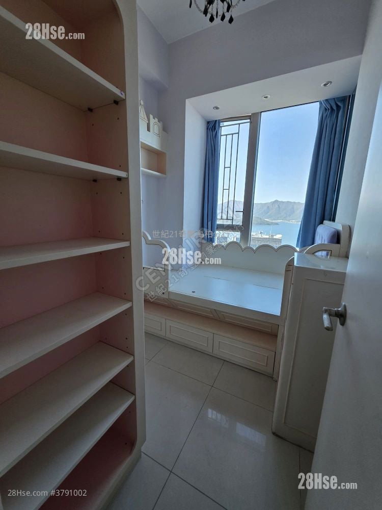 Lake Silver Sell 4 Bedrooms , 2 Bathrooms 1,001 ft²