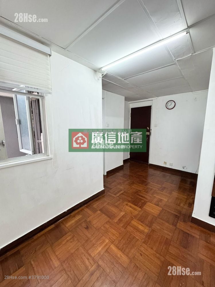 金辉大厦 租盘 2 房 , 1 浴室 302 平方尺