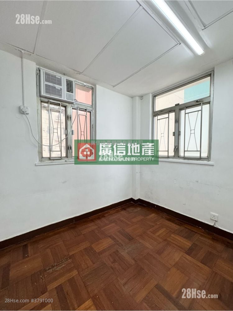 金辉大厦 租盘 2 房 , 1 浴室 302 平方尺