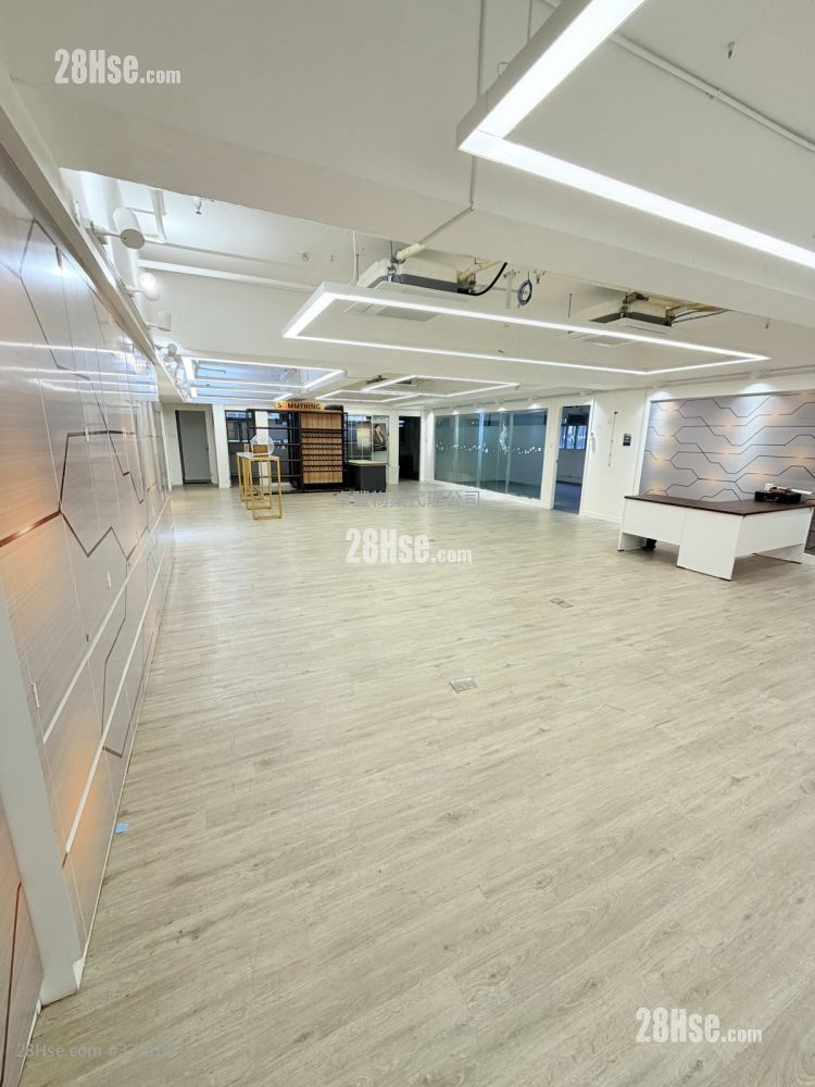 合兴工业大厦 租盘 5+ 房 , 5+ 厕所 3,100 平方尺