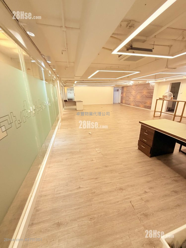 合兴工业大厦 租盘 5+ 房 , 5+ 厕所 3,100 平方尺