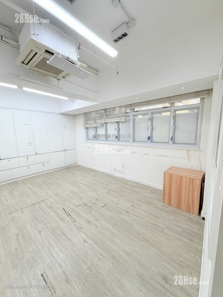 合兴工业大厦 租盘 5+ 房 , 5+ 厕所 3,100 平方尺