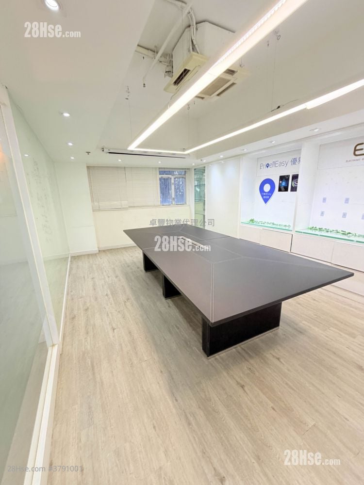 合兴工业大厦 租盘 5+ 房 , 5+ 厕所 3,100 平方尺