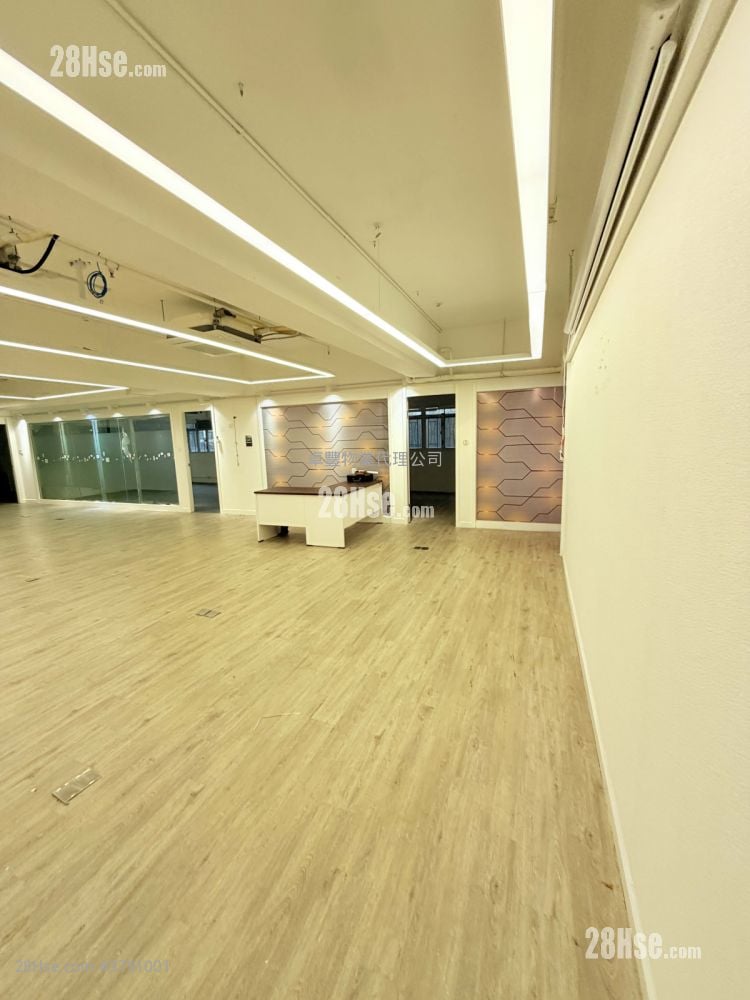 合兴工业大厦 租盘 5+ 房 , 5+ 厕所 3,100 平方尺