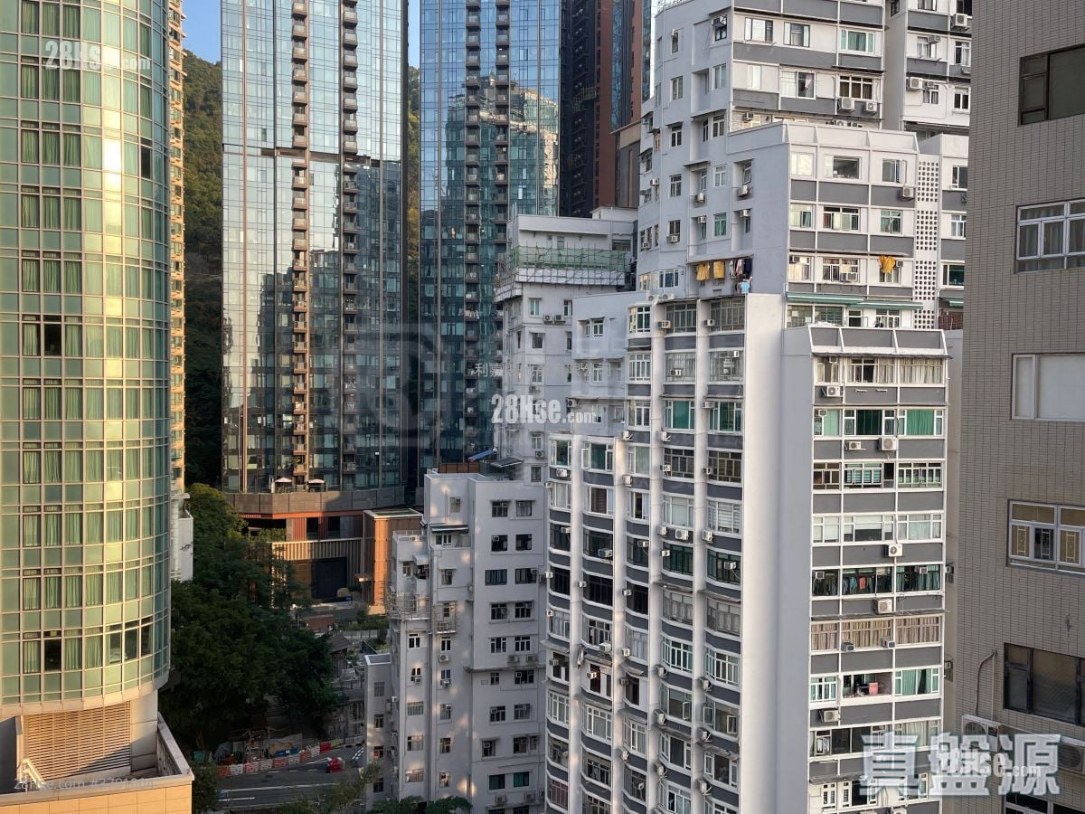 海景轩 售盘 2 房 356 平方尺