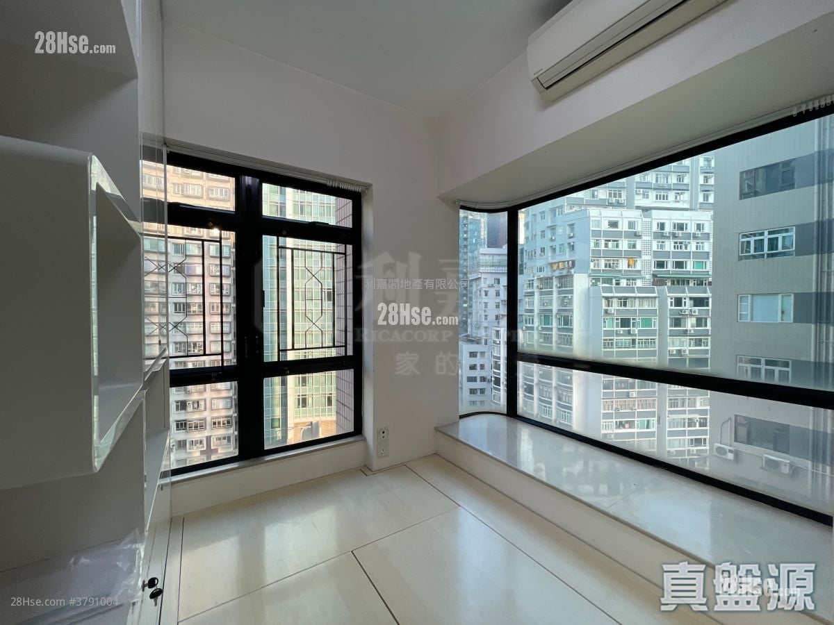 海景轩 售盘 2 房 356 平方尺