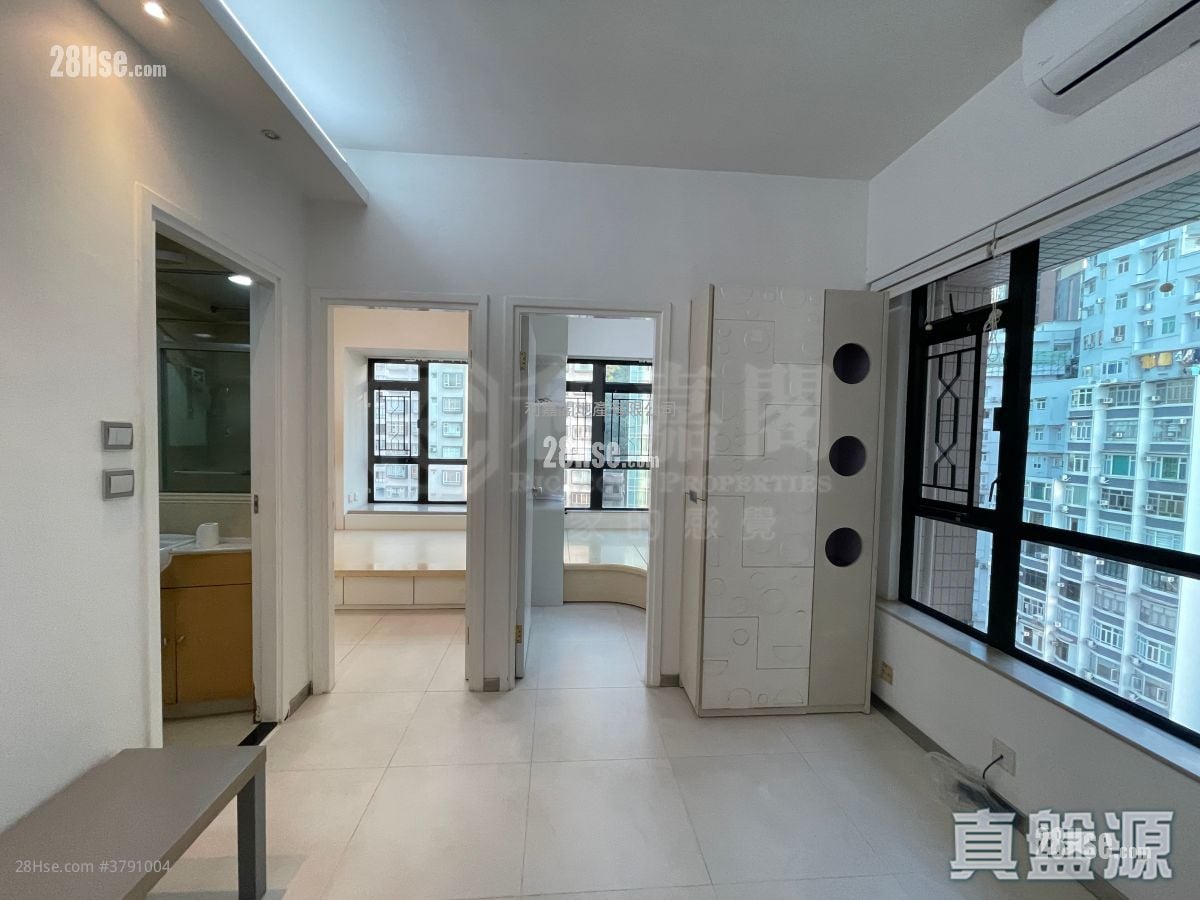 海景轩 售盘 2 房 356 平方尺