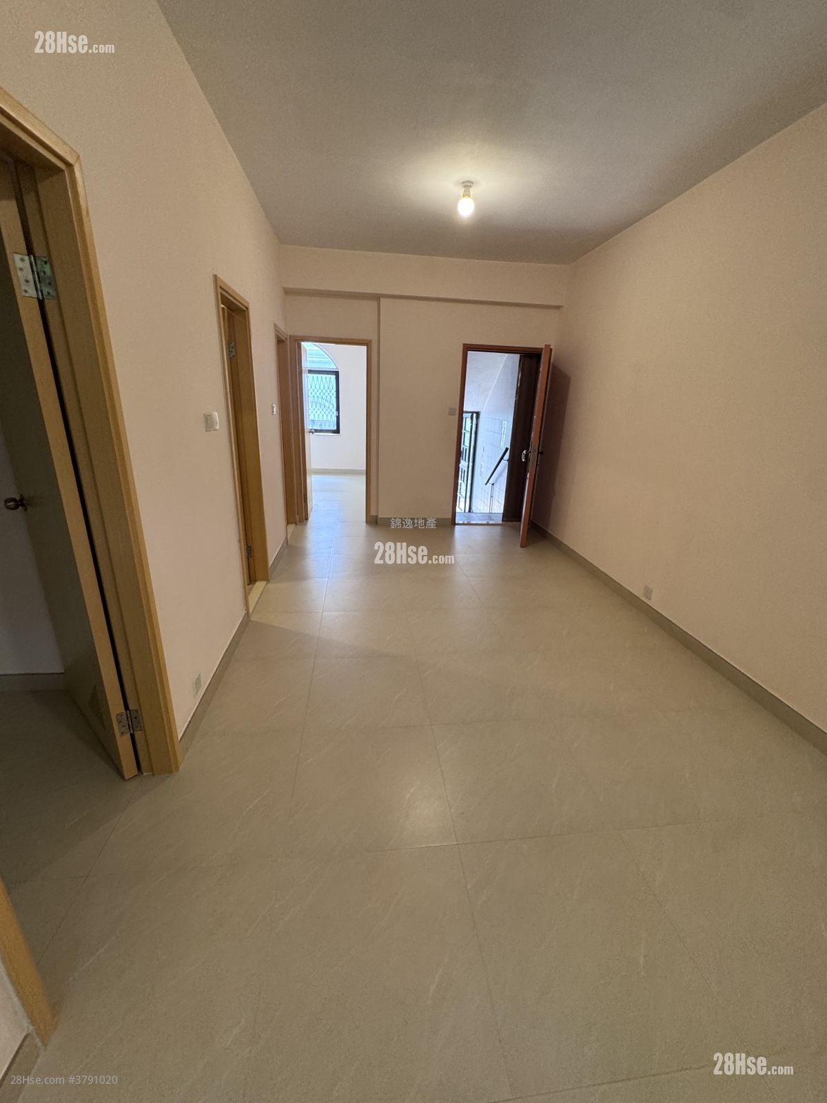 Cameo Court Sell 2 Bedrooms , 1 Bathroom 535 ft²