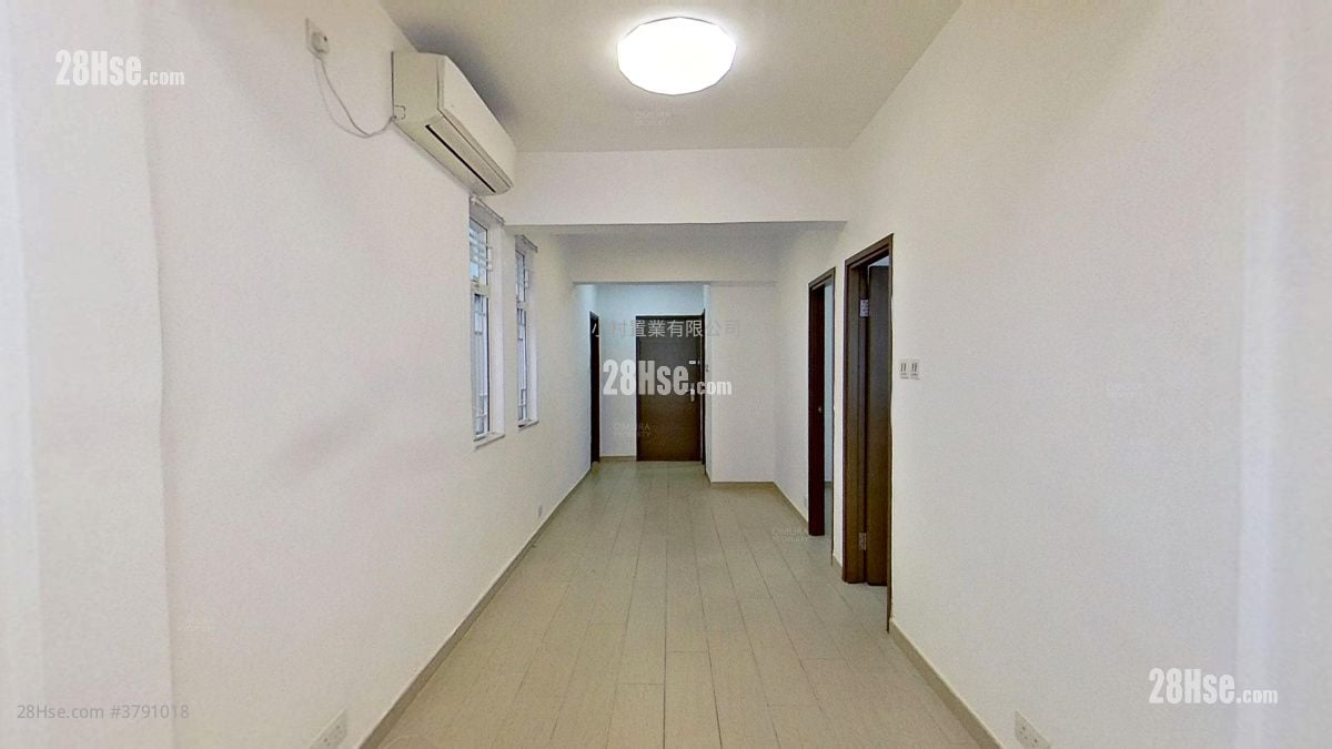 living room: Kwun Tong Mansion Rental 2 Bedrooms , 1 Bathroom 445 ft²