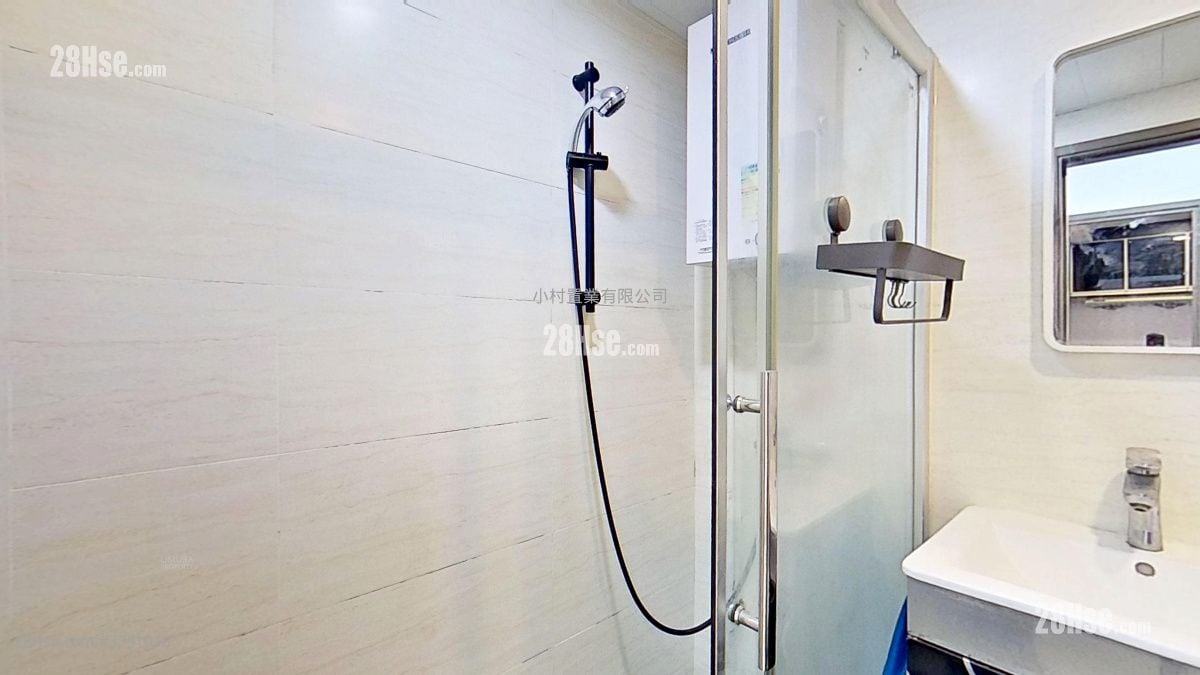 bathroom: Kwun Tong Mansion Rental 2 Bedrooms , 1 Bathroom 445 ft²